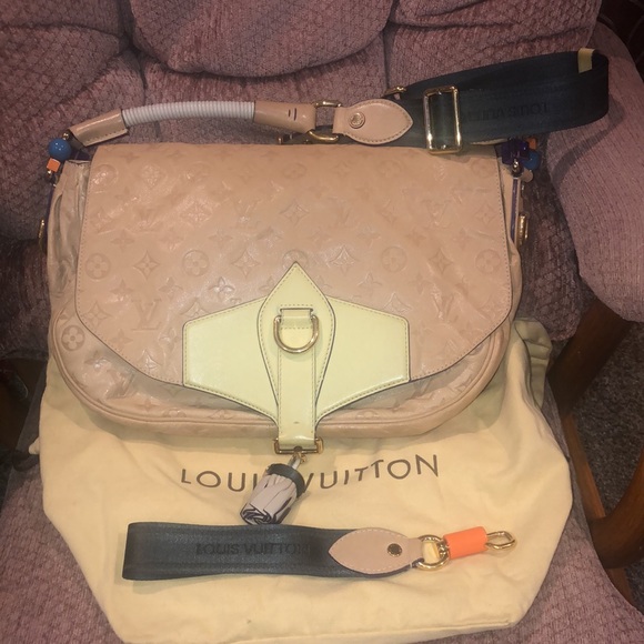 LOUIS VUITTON Underground Limited Edition Messenger bag - Picture 3 of 13